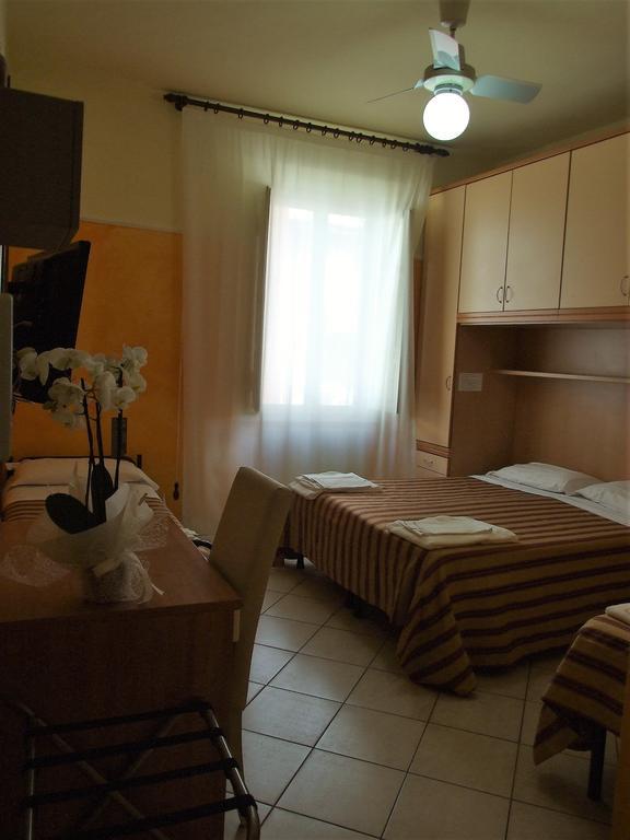 Hotel Midy Viareggio Exterior foto