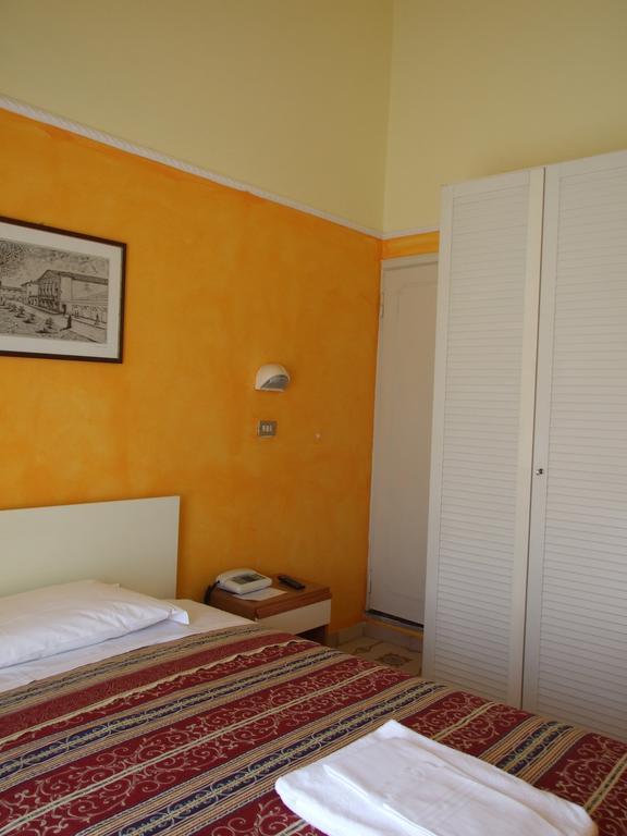 Hotel Midy Viareggio Exterior foto