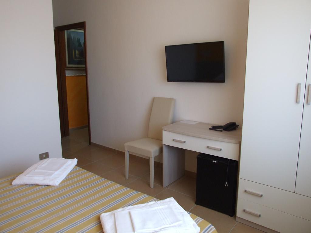 Hotel Midy Viareggio Exterior foto
