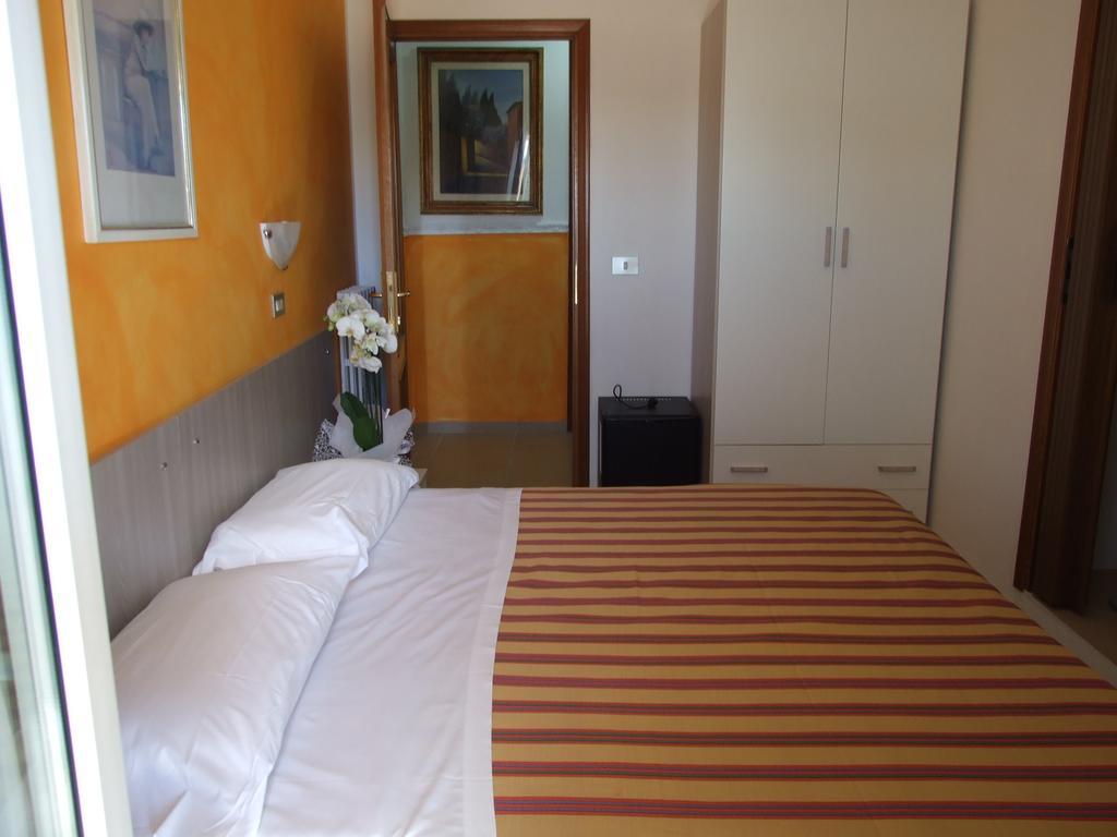 Hotel Midy Viareggio Exterior foto